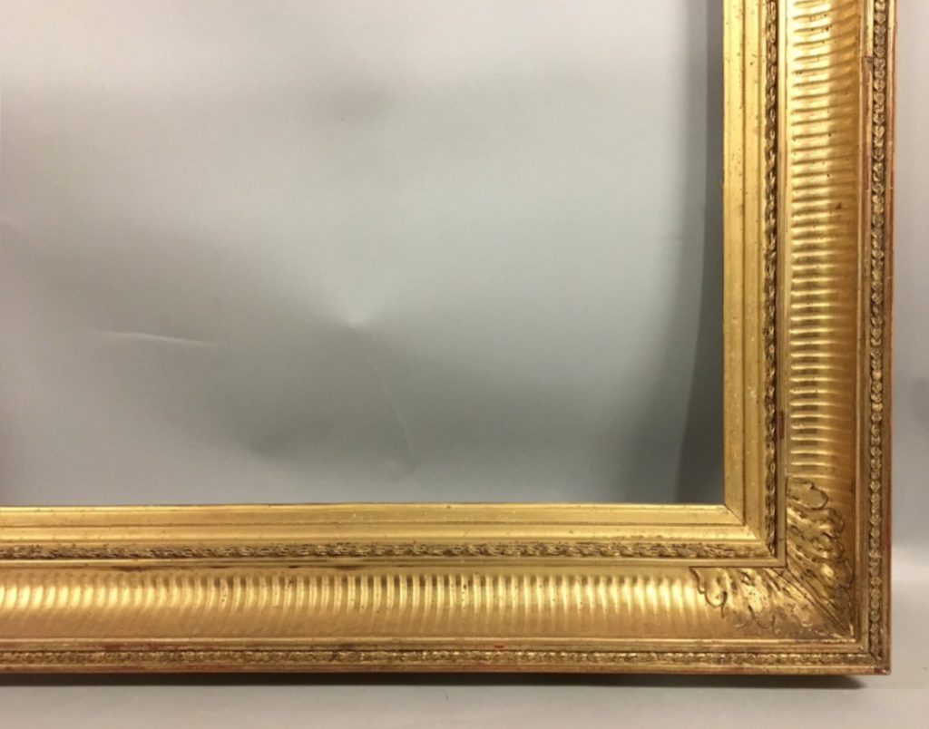 French fluted frame